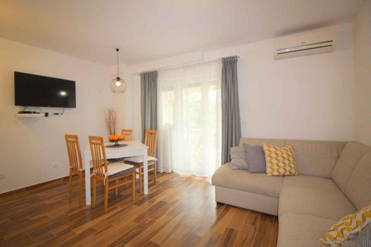 Apartments In Porec/Istrien 9923 Exterior photo
